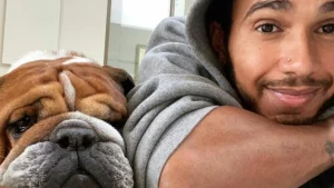 Roscoe suit un régime vegan