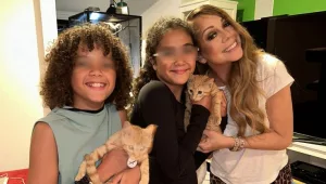 La chanteuse Mariah Carey adopte deux chats errants dans un refuge