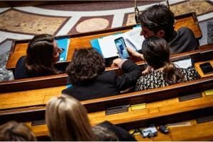 Attal est neo-propriétaire de chien